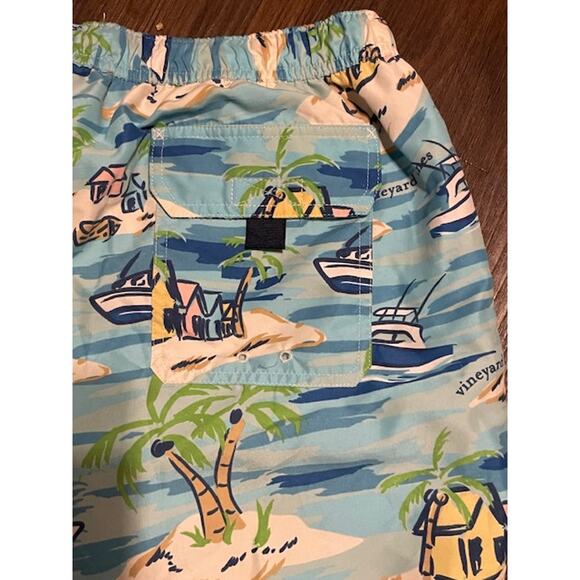 Vineyard Vines Men's Surf Swim Trunks Size XL Blue Watercolor Print - Picture 5 of 5